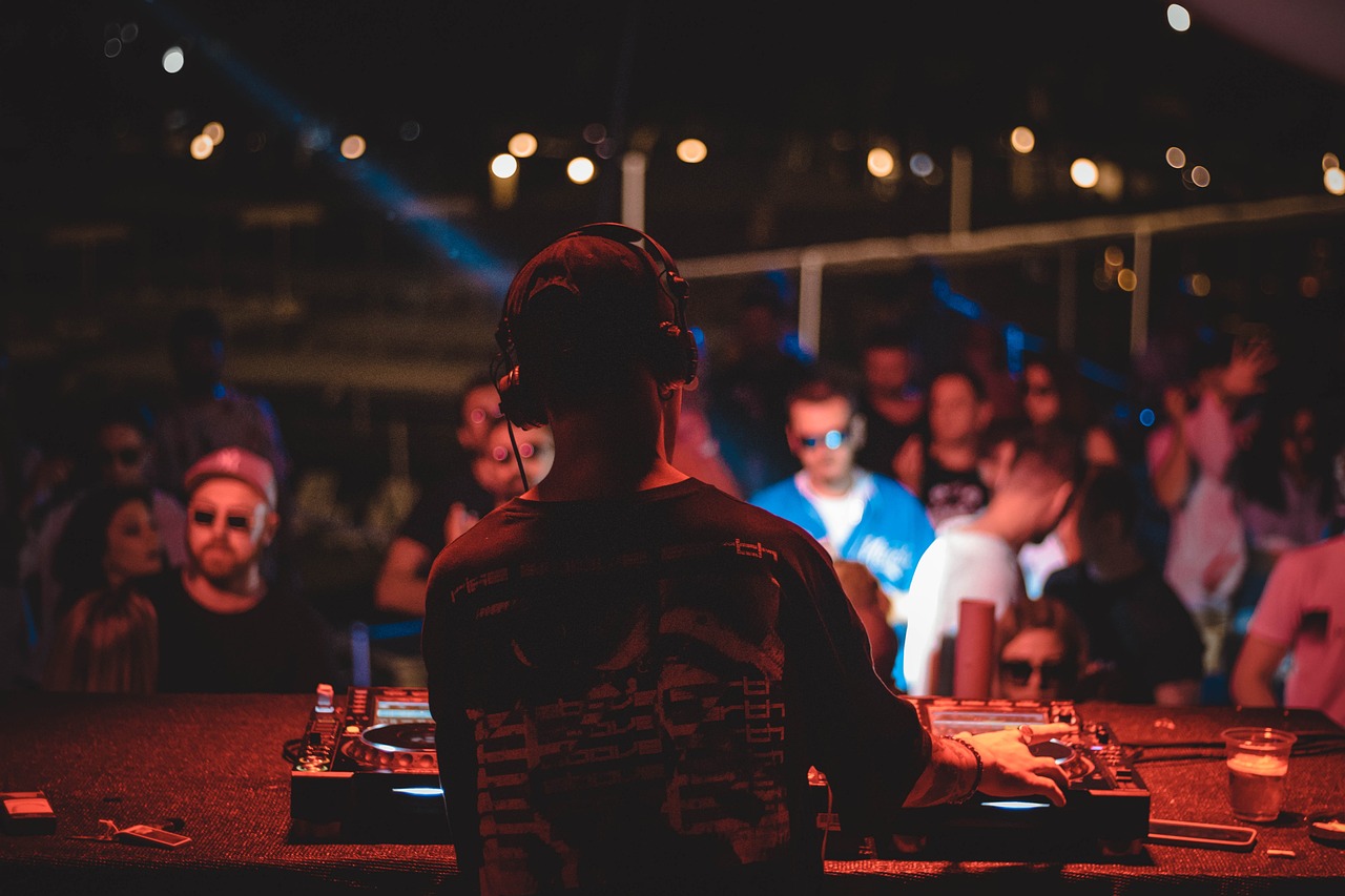 Electric Avenue Announces Grand Farewell Party in West End